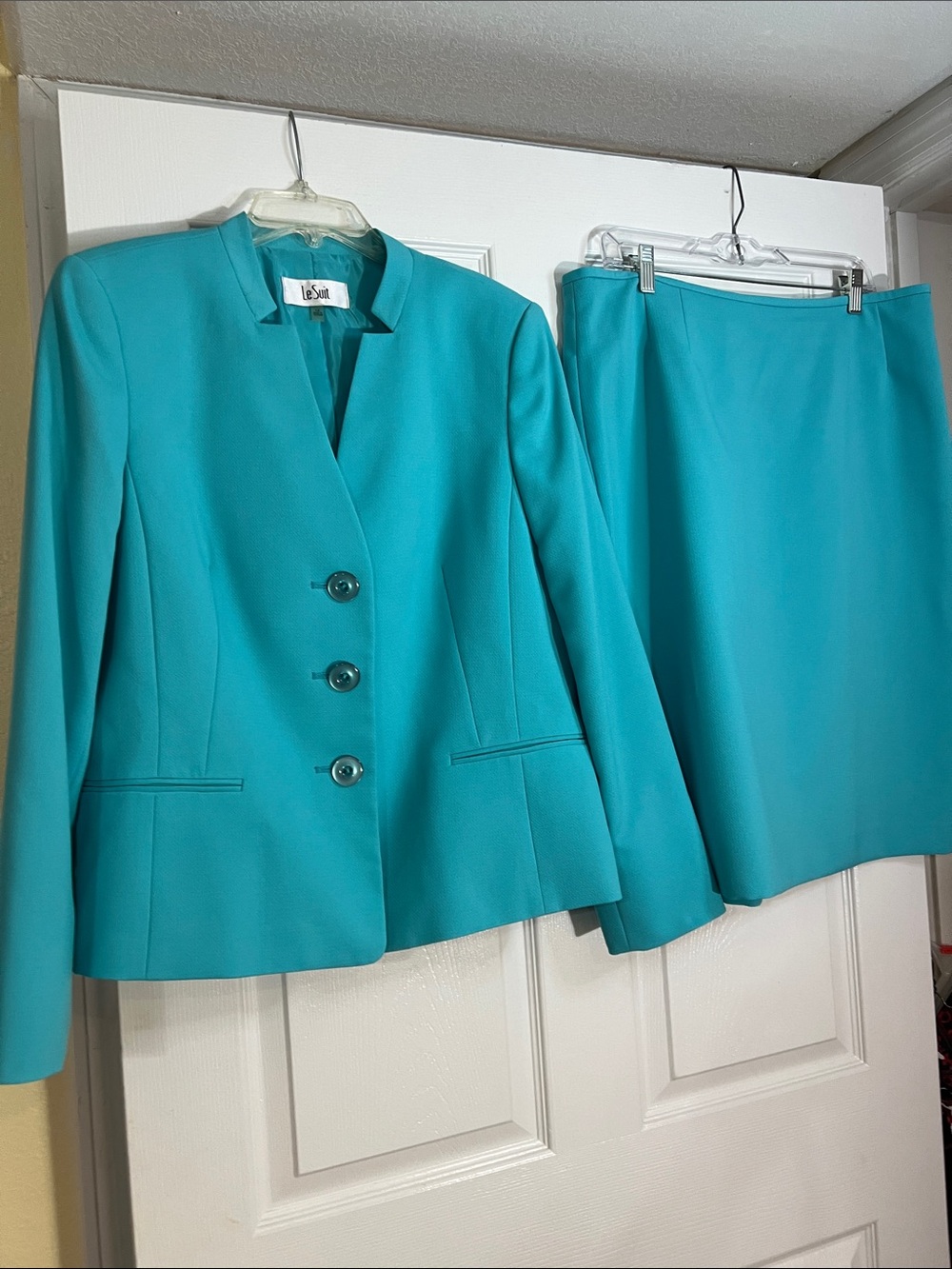 Le Suit Teal Women's Two-Piece Skirt Suit Jacket & Skirt